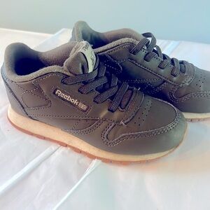 Reebok Classic Leather Kids Army Green Sneakers Size Toddler 10